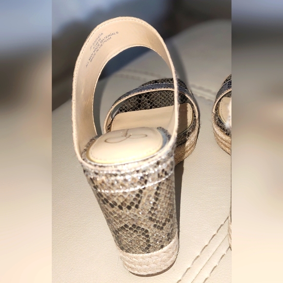 Jessica Simpson Saphita wedge slip-on heels,  sz 8.5 - Picture 6 of 7